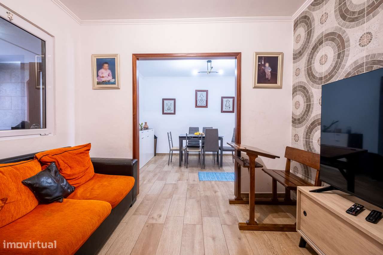 Moradia T3 localizada no Cabouco, Lagoa-3