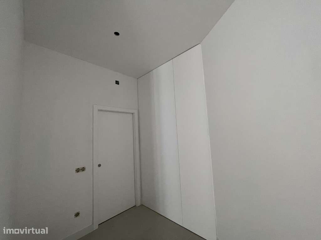 Excelente apartamento na zona Histórica da Nazaré.-12