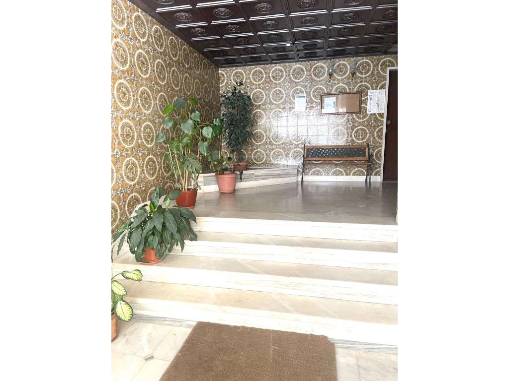 Apartamento T2 Remodelado no Coração de Oeiras - Conforto, Estilo e...-8