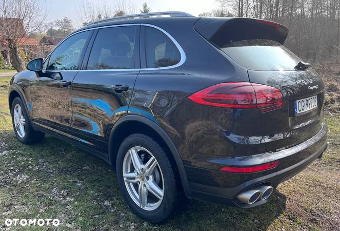 Porsche Cayenne S Diesel Platinum Edition - 11