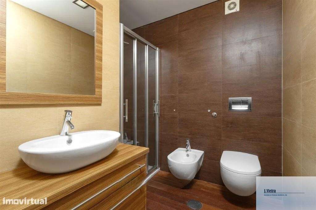 Moradia T4 nova centro de Gaia-6