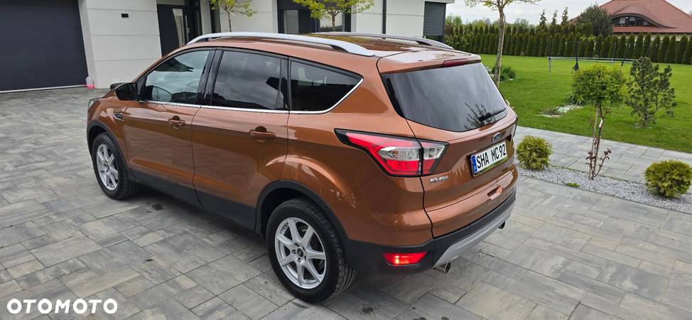 Ford Kuga 1.5 EcoBoost 2x4 Business Edition - 10