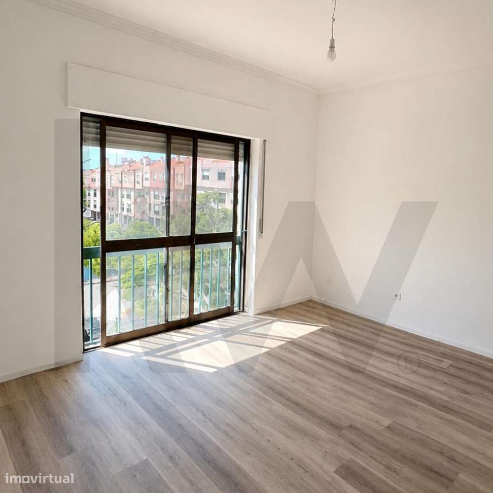 Apartamento T3 Casal do Marco-13