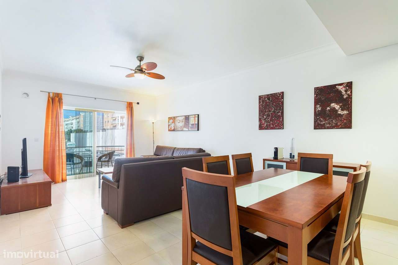 Apartamento T2 em Armação de Pera totalmente mobiliado e equipado a 50 - Grande imagem: 2/22