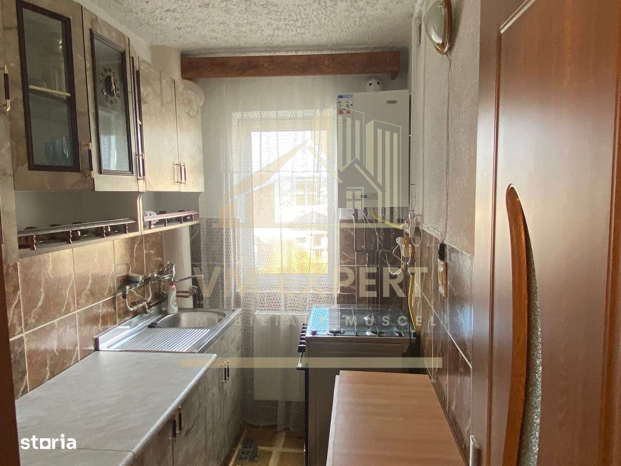 APARTAMENT 2 CAMERE ETAJ 3 VIȘOI CAMPULUNG-14