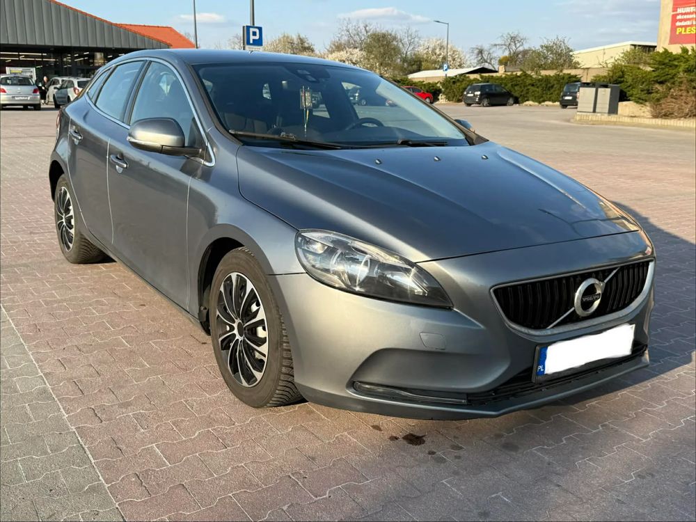 Volvo V40 II D2 Momentum 2015
