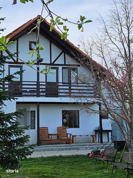 Proprietar vand casa 5 camere (P+1+M) cu gradina, Dumitrana, Ilfov