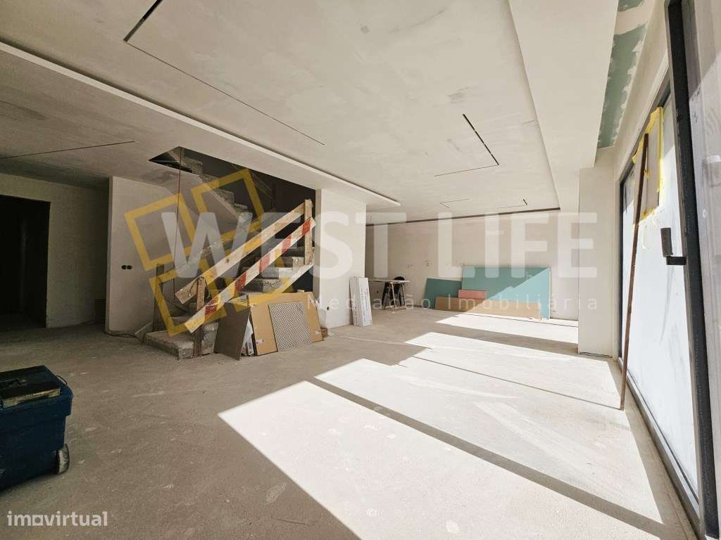 Arquitetura Contemporânea - NOVA - Moradia T4 com três suítes junto...-7