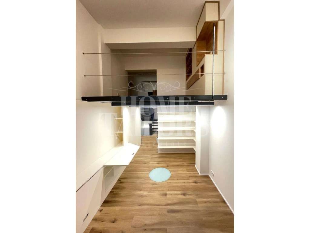 T1 em formato Loft Triplex Novo Rua Barbosa do Bocage, Avenidas Novas - Grande imagem: 2/8