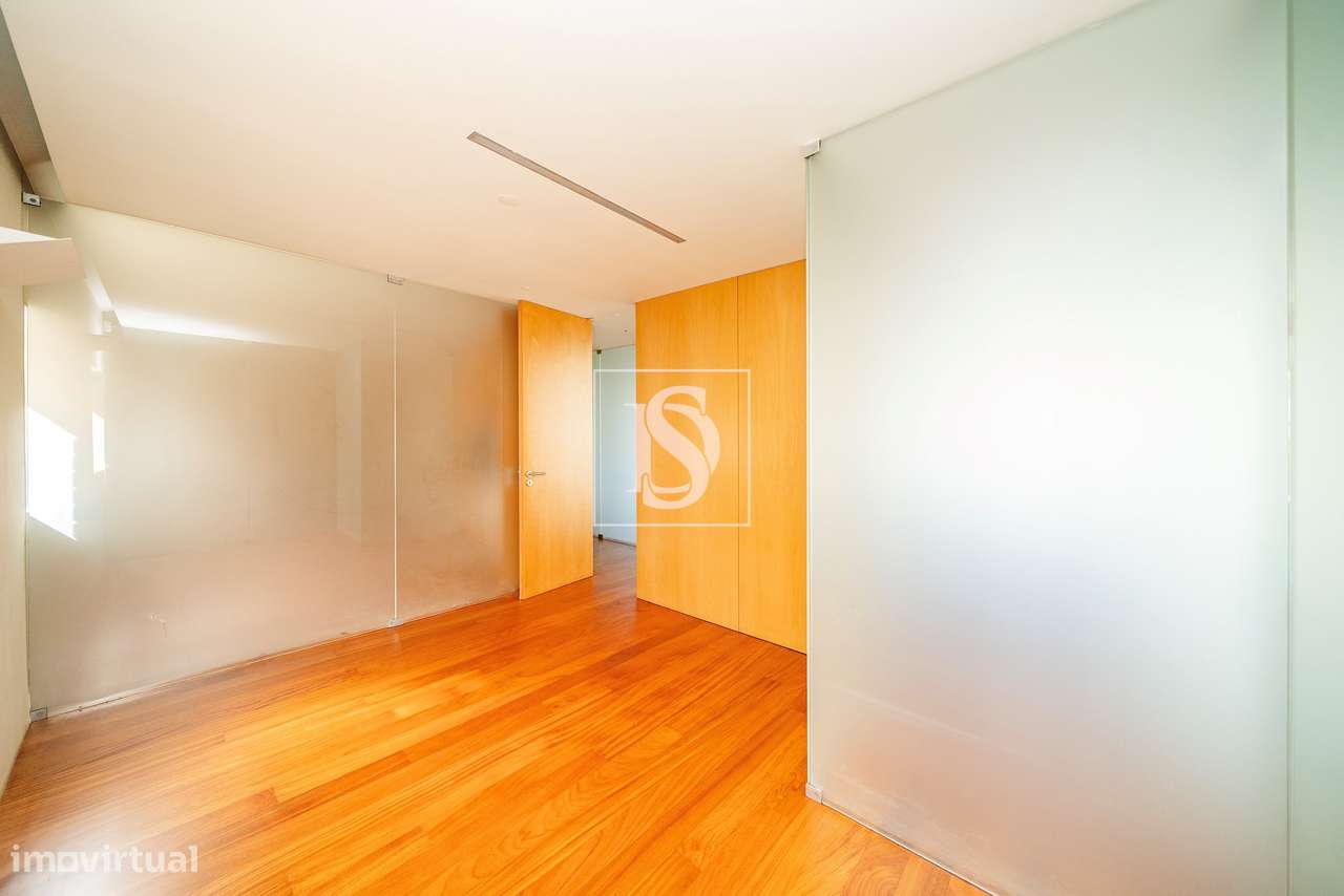 Loja 141m2 na Praça da Justiça, em frente ao Tribunal, Braga-21