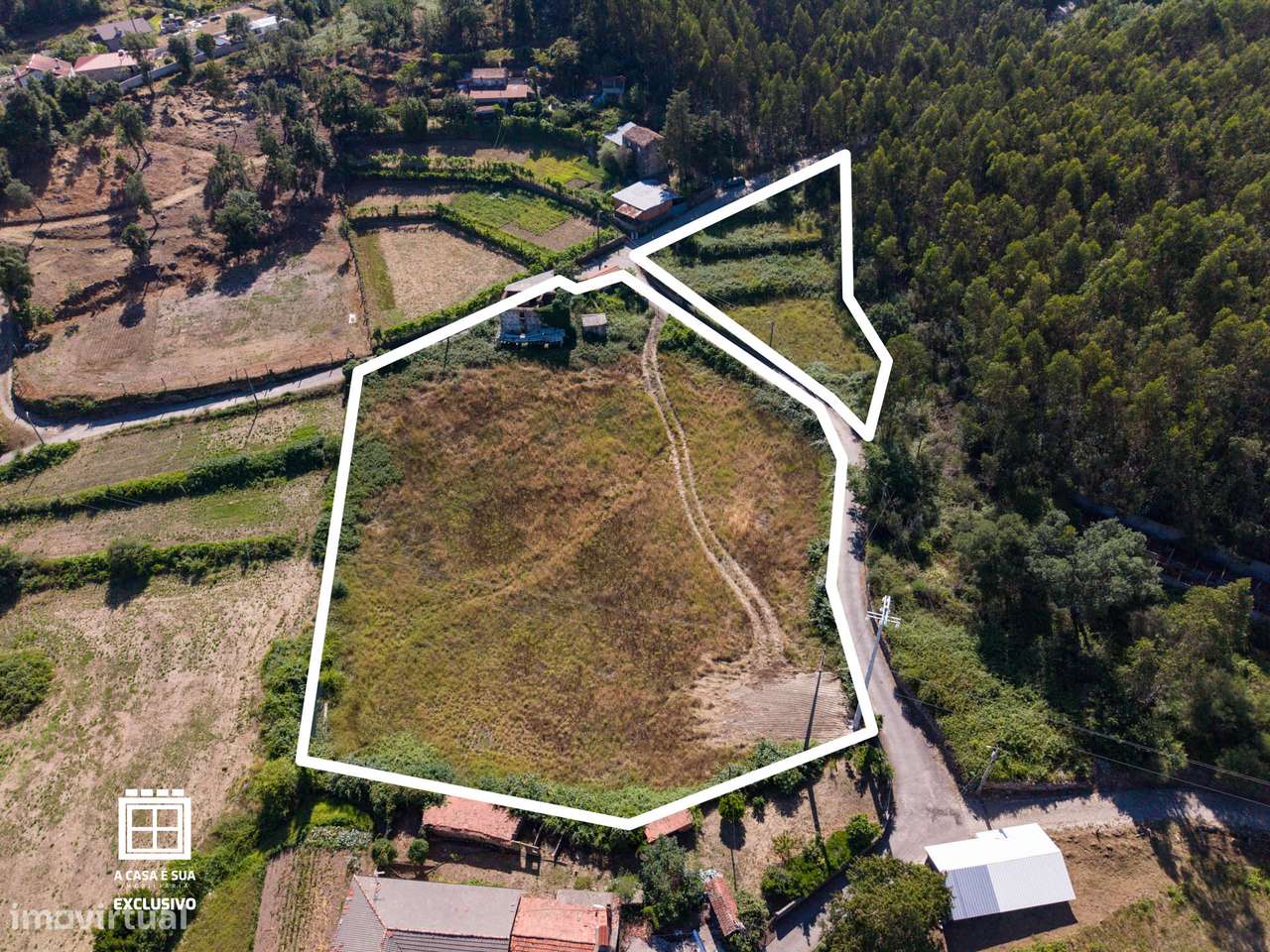 Quinta para restaurar em Macieira de Cambra - Exclusivo-15