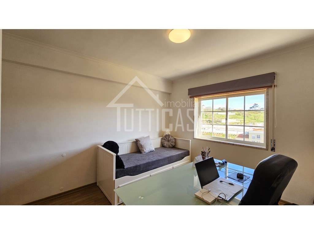 Apartamento T3 com garagem BOX em Alcainça-27