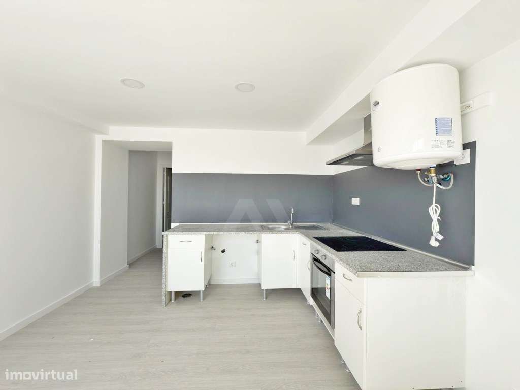Apartamento T1 na Abrunheira com Água e Luz Incluídas - Grande imagem: 3/22