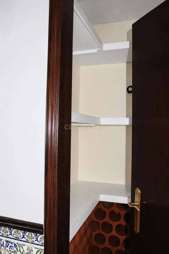 Apartamento T2 em Amora, Seixal - Oportunidade Única!-5