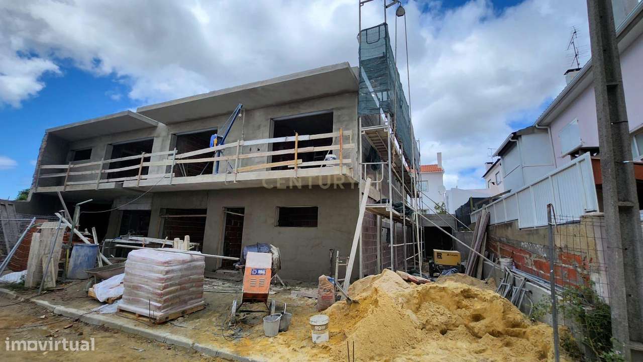 Moradia geminada T4 em construção - Grande imagem: 4/7