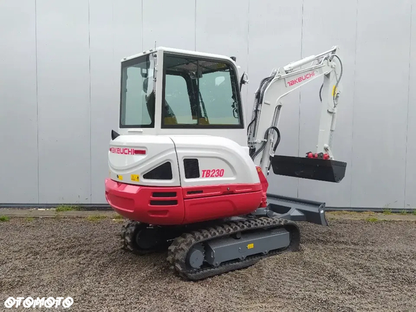 Takeuchi TB230 - 5