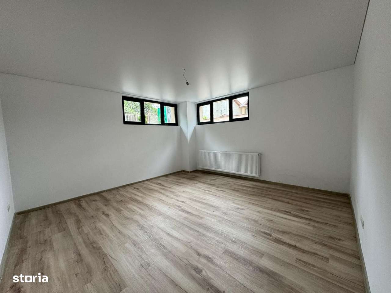 Garsonieră Luminoasa cu Balcon Spațios-3