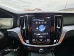 Volvo V60 D3 Geartronic Momentum Pro - 32