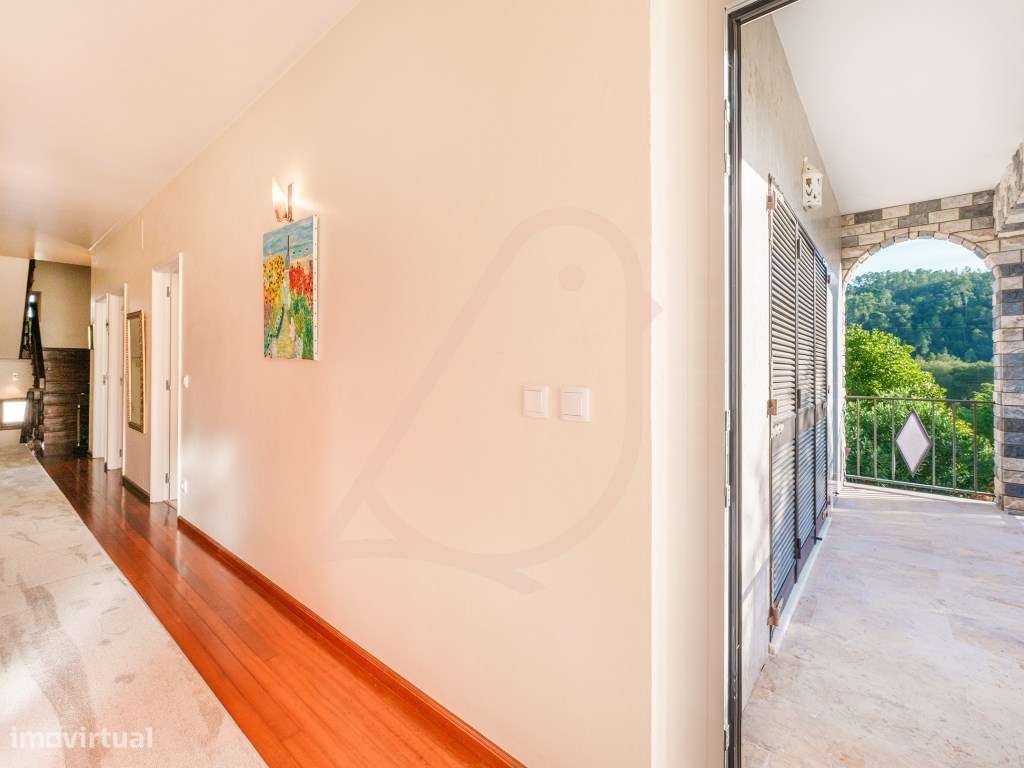 Refúgio Perfeito no Campo com Vista de Sonho e Piscina!-41