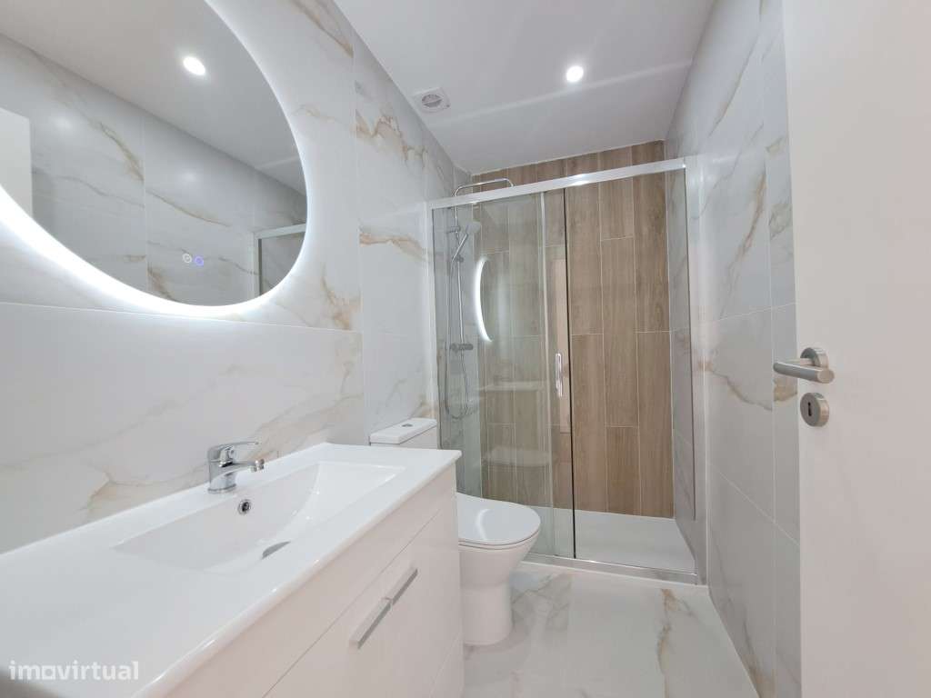Acolhedor apartamento T1, próximo a Comércio e Serviços, totalmente...-24