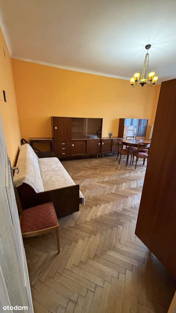 Przytulne mieszkanie z potencjałem w zabytkowej kamienicy - Pełny obrazek: 4/19