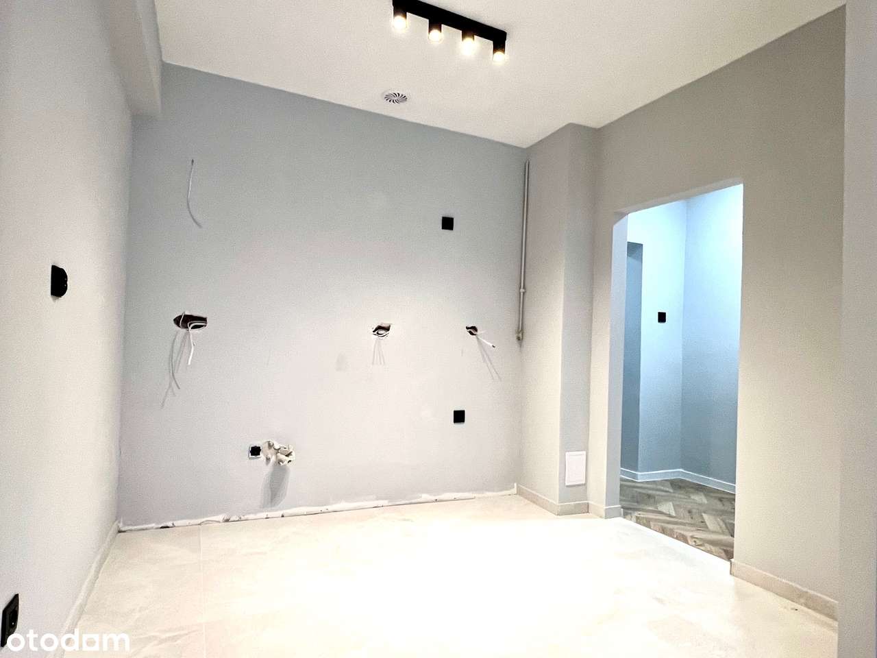 REZERWACJA ! Sprzedam 3-pokojowe w centrum Bytomia-7