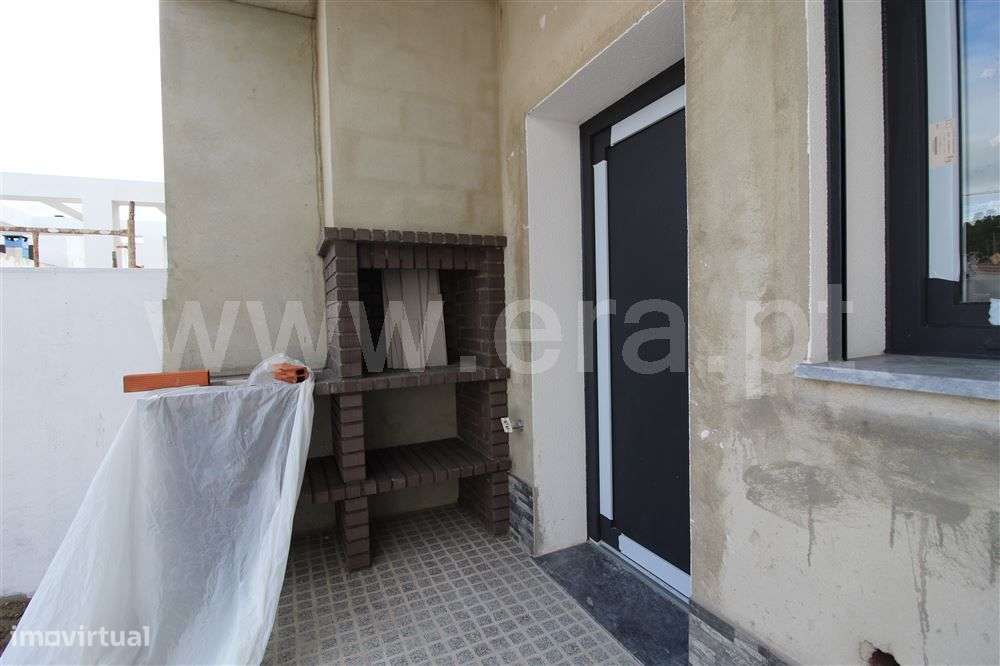 Moradia Geminada T3; Fernão Ferro - Grande imagem: 5/26