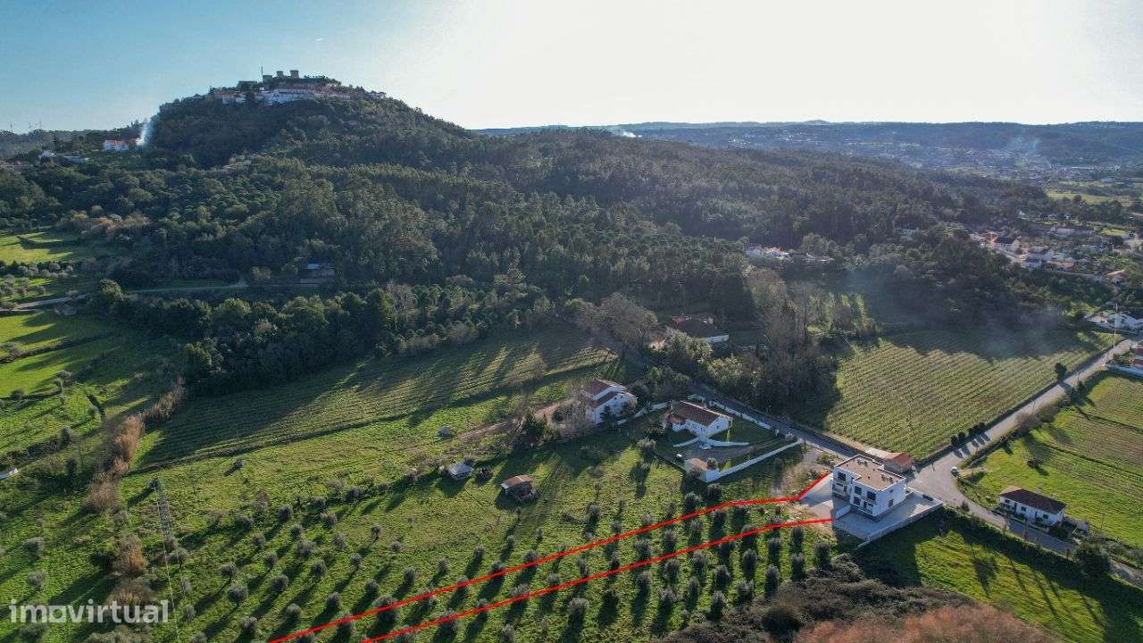 Moradia T3 em Ourém - Grande imagem: 2/35