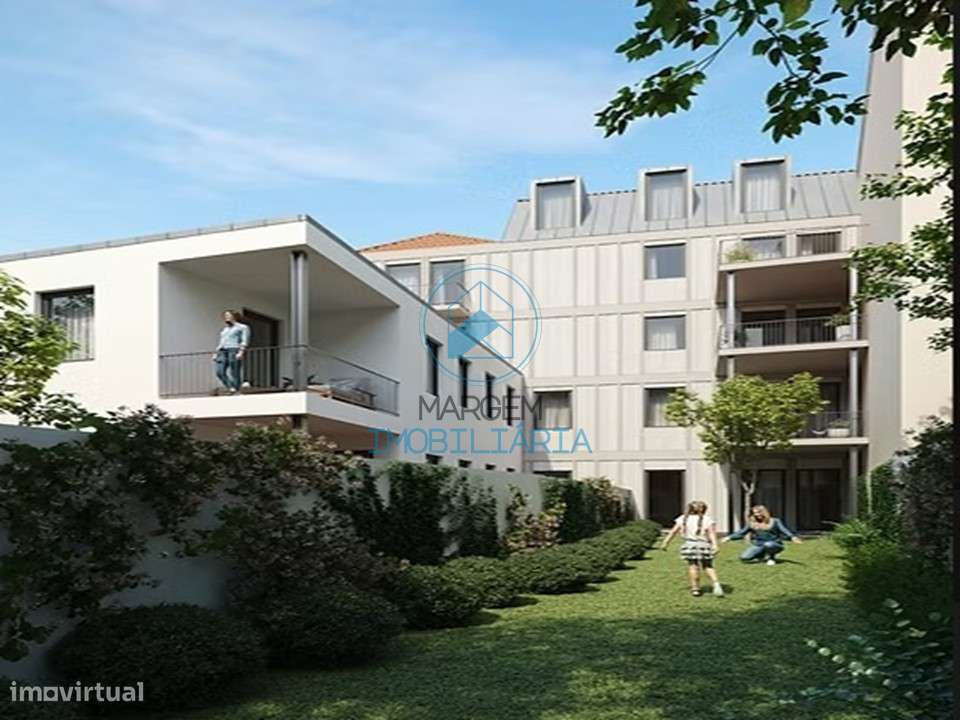 T2+1 c/32m2 terraço + varanda, estacion.duplo + arrumo-6