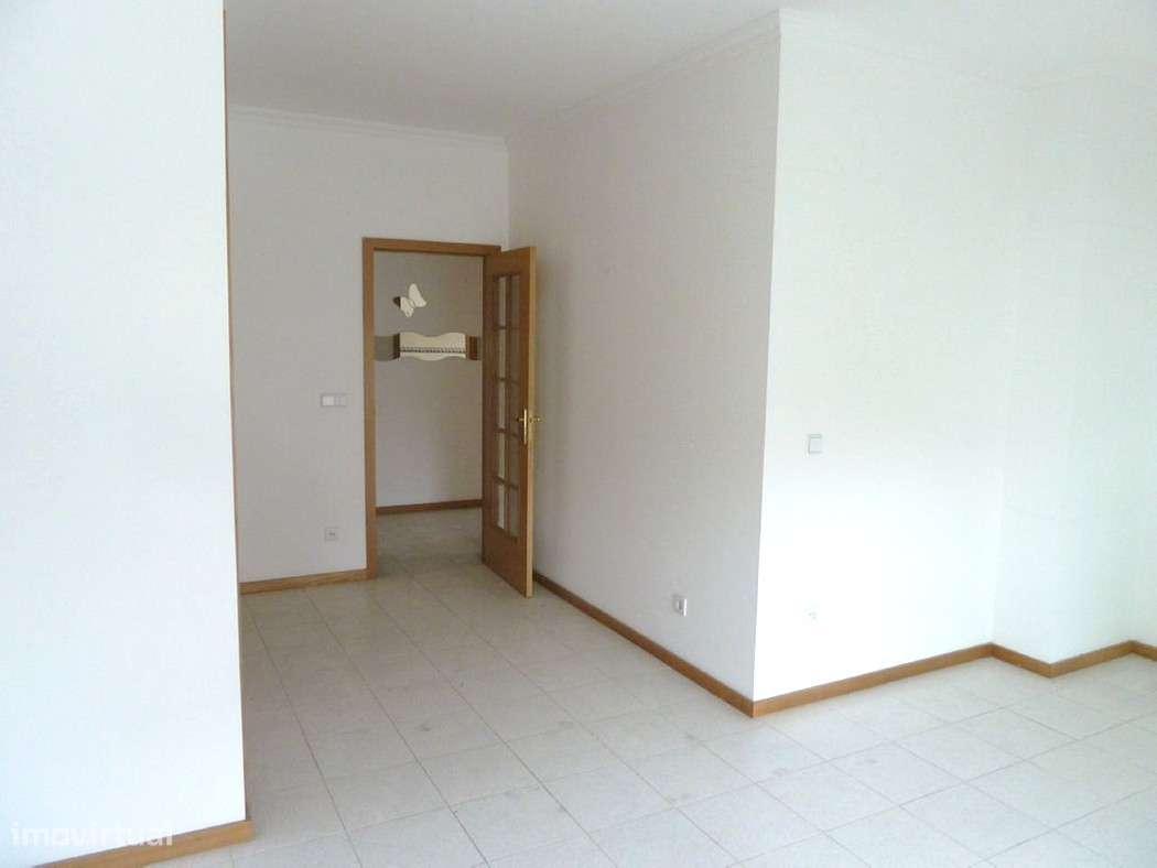 Apartamento T0 em Coimbra (Urb. Panorama) - Grande imagem: 3/7