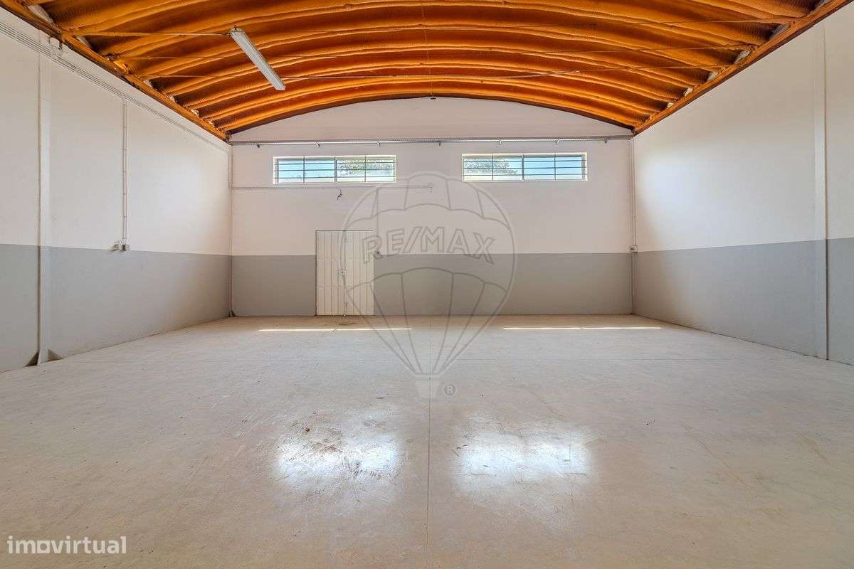 Armazém  para arrendamento - Grande imagem: 3/13