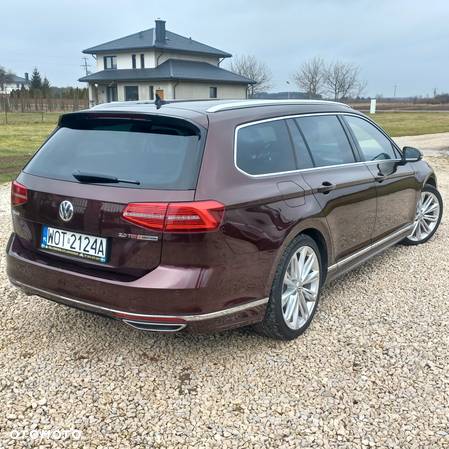 Volkswagen Passat Variant 2.0 TDI SCR DSG 4Motion Elegance - 2