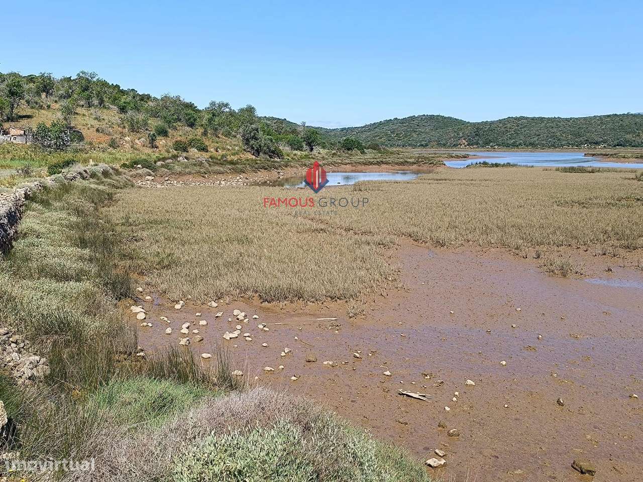 Quinta com 9 Hectares , junto ao rio Arade excelente investimento-37