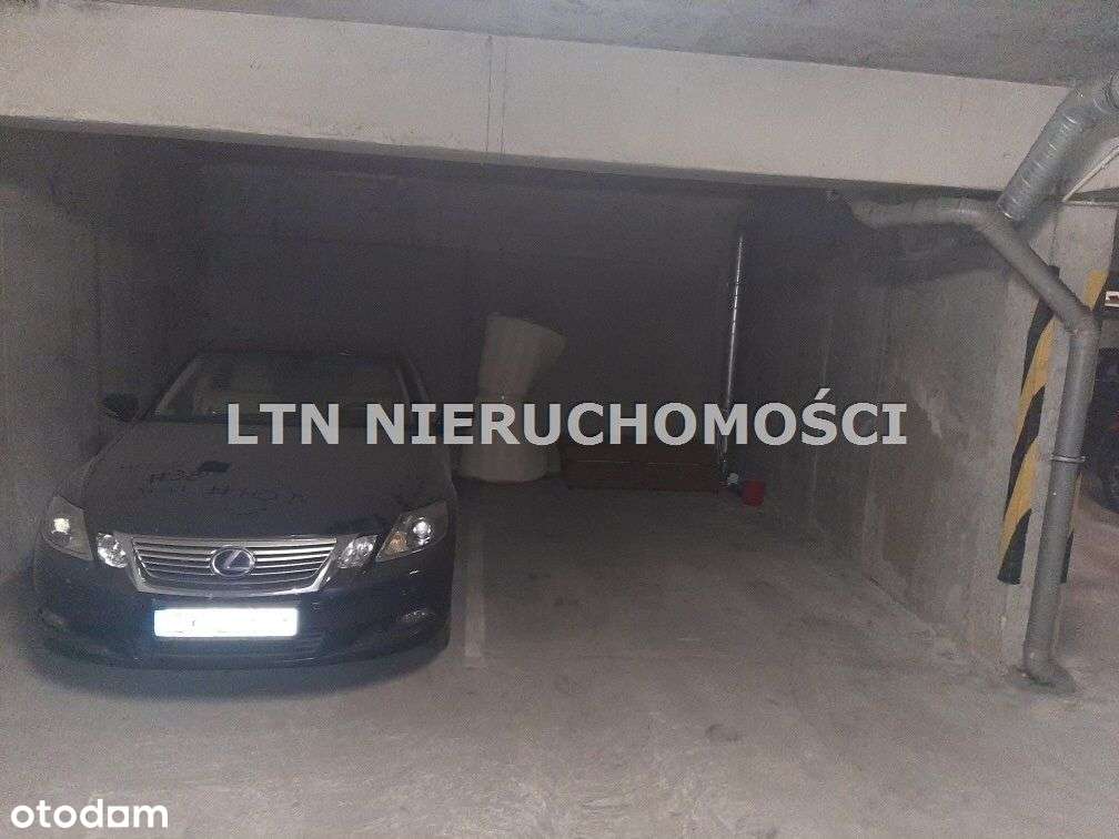 Miejsca postojowe w hali garażowej Cztery Pory Rok
