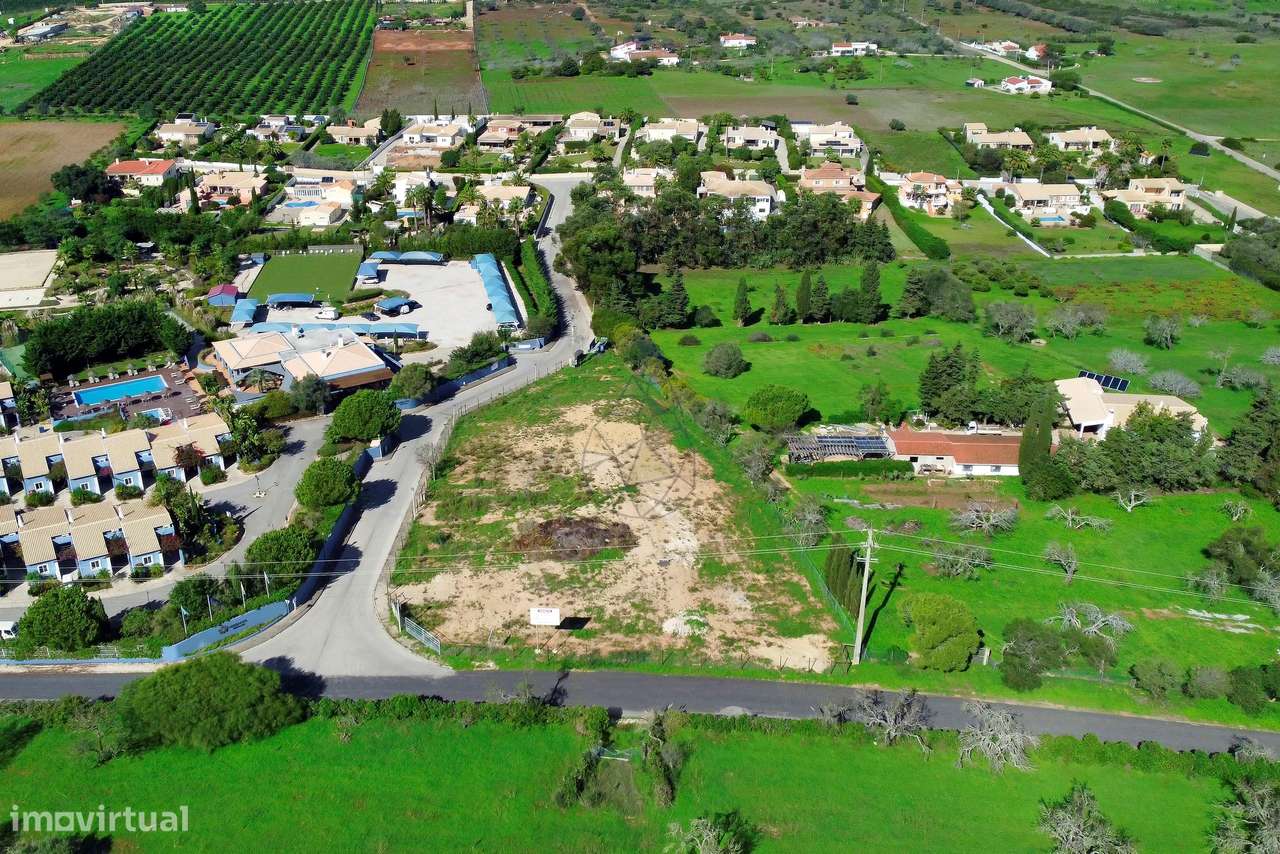 Terreno a venda para construção em Lagos - Grande imagem: 2/14