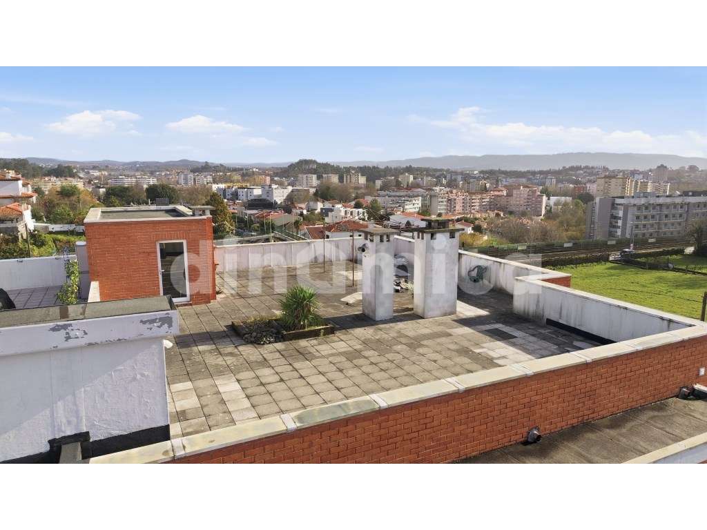 Apartamento T4-23