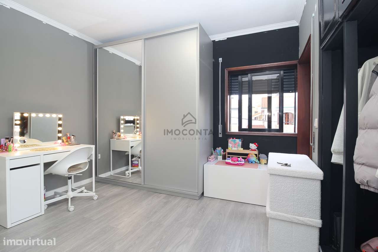 Moradia T3 de 3 Frentes Centro de Valongo-18