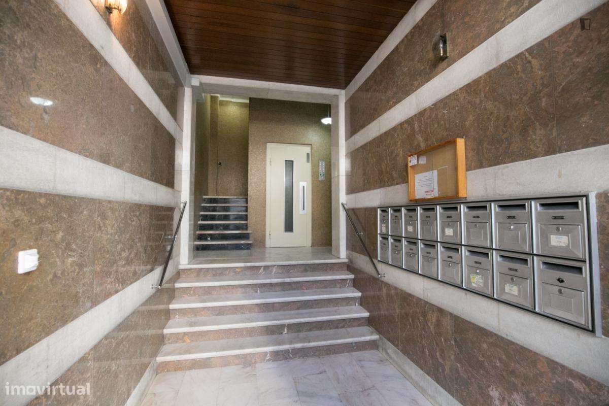 Quarto - localizado em Penha de França Lisbon - Grande imagem: 4/10