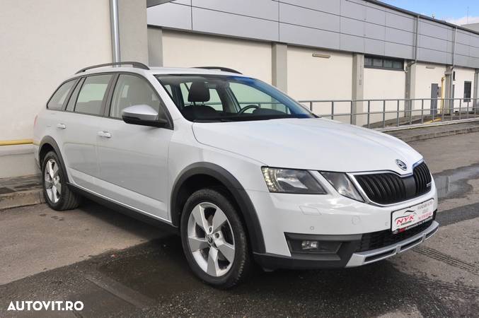 Skoda Octavia Combi Diesel 2.0 TDI 4X4 DSG Scout - 2