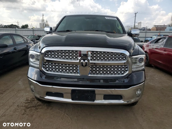 Dodge RAM 1500 5.7 4x4 - 2