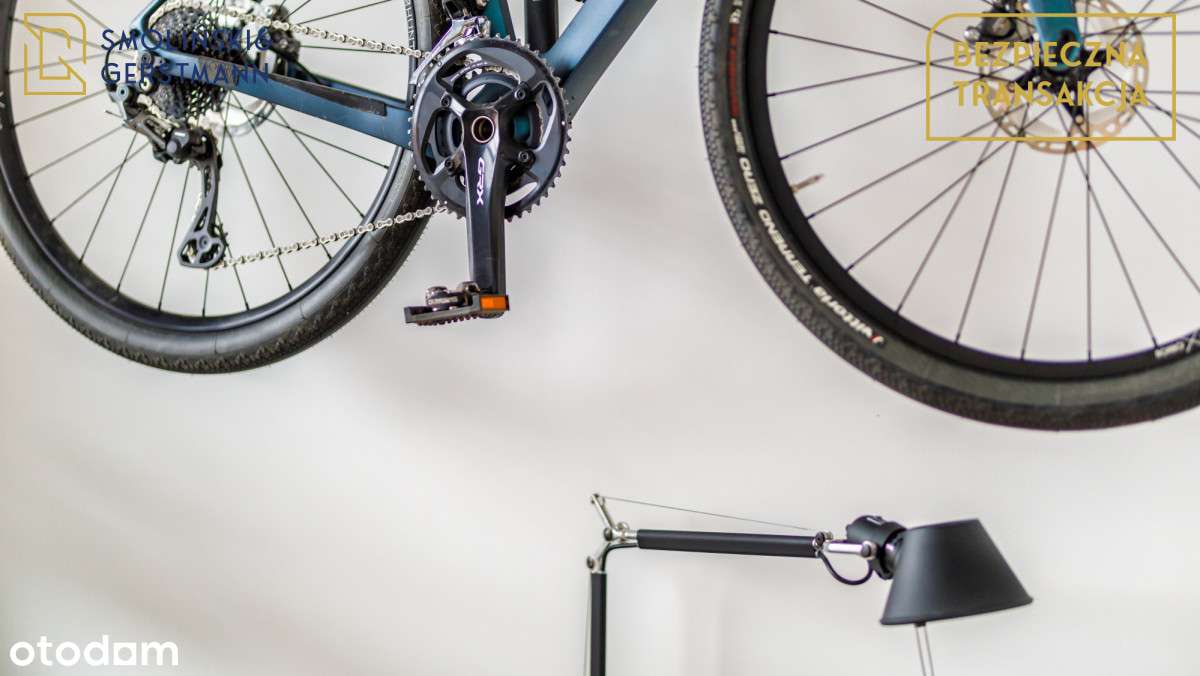 Wysoki standard i 2 miejsca w hali garażowej 1-17