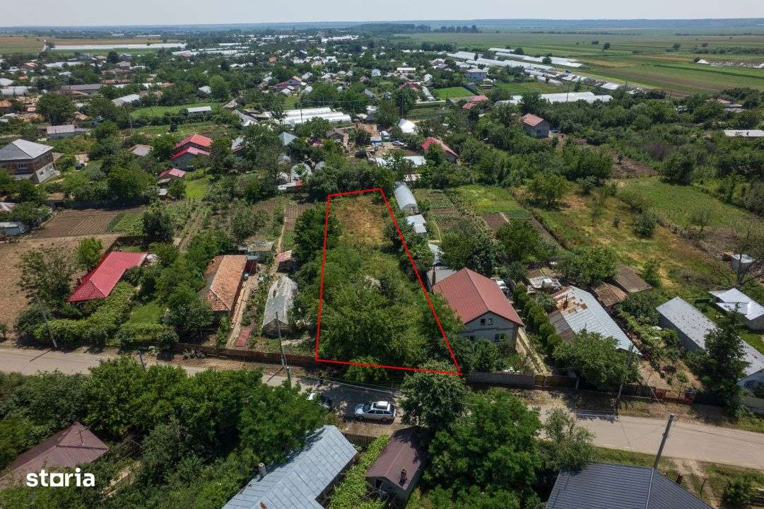 Varasti - loc Obedeni | teren intravilan | strada asfaltata - Imagine principală: 3/13