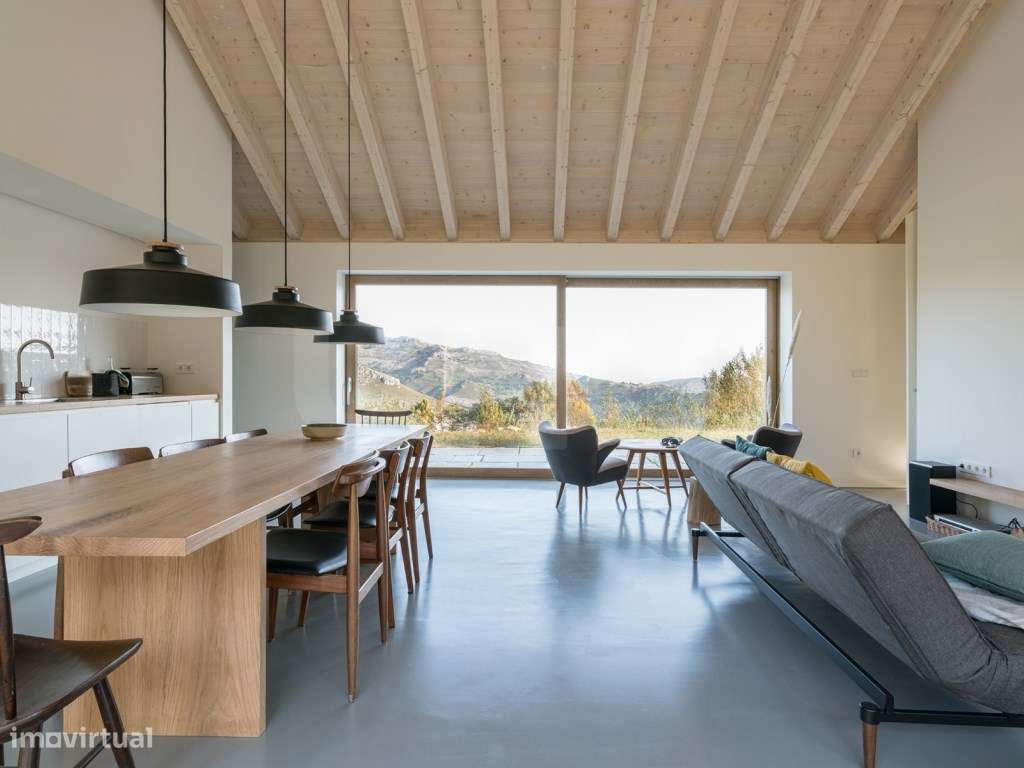 Terreno com 2053 m² urbanizável, com vista fantástica - Grande imagem: 5/17