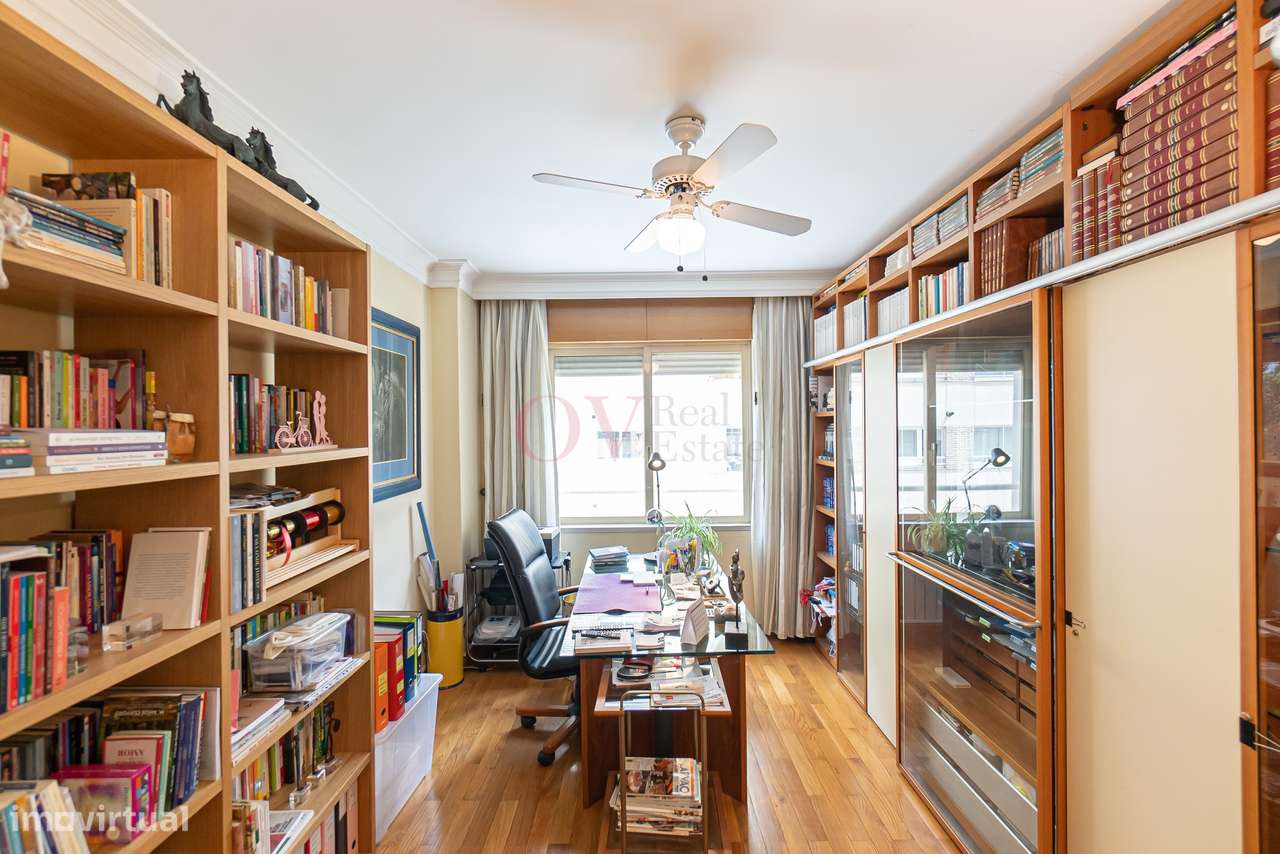 Para venda, apartamento T5 Rua Domingos Sequeira Porto, com varandas,-21