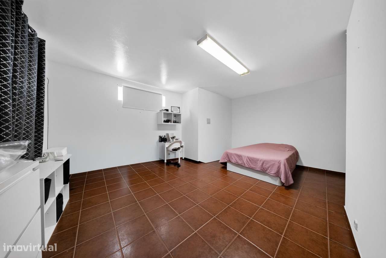 MORADIA T4 C/ GARAGEM FECHADA | MINDE - ALCANENA-39