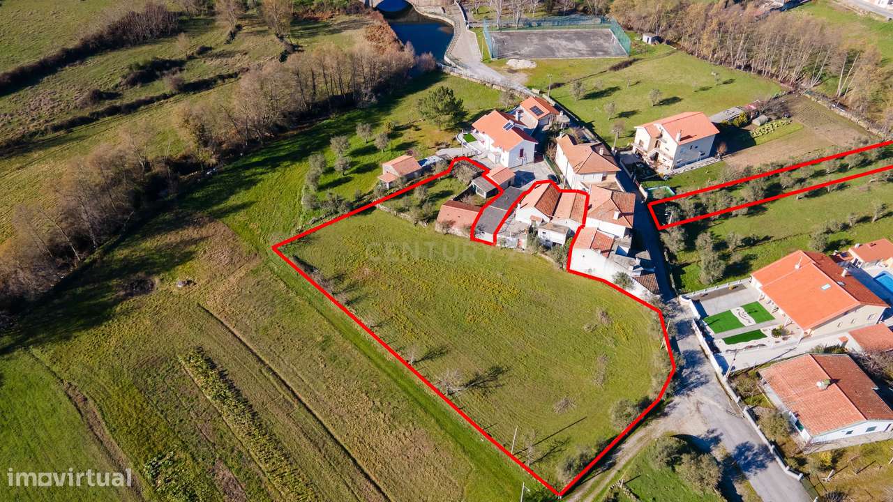 Casa Isolada para Recuperação em Gouveia - 72.000€ - Grande imagem: 4/21