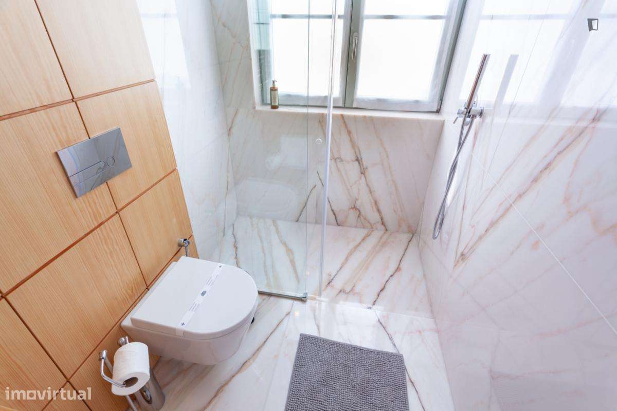 Apartamento com 2 quartos - localizado em Massarelos Porto - Grande imagem: 2/45