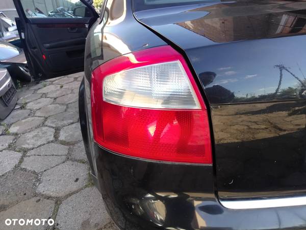 Lampa tylna lewa AUDI A4 B6 sedan EU - 1