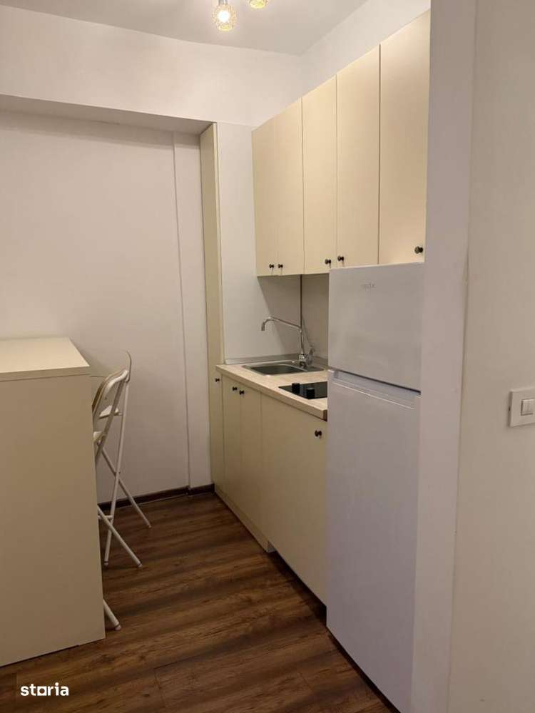 garsoniera Calea Victoriei 6 min Romana (M) - Imagine principală: 5/9