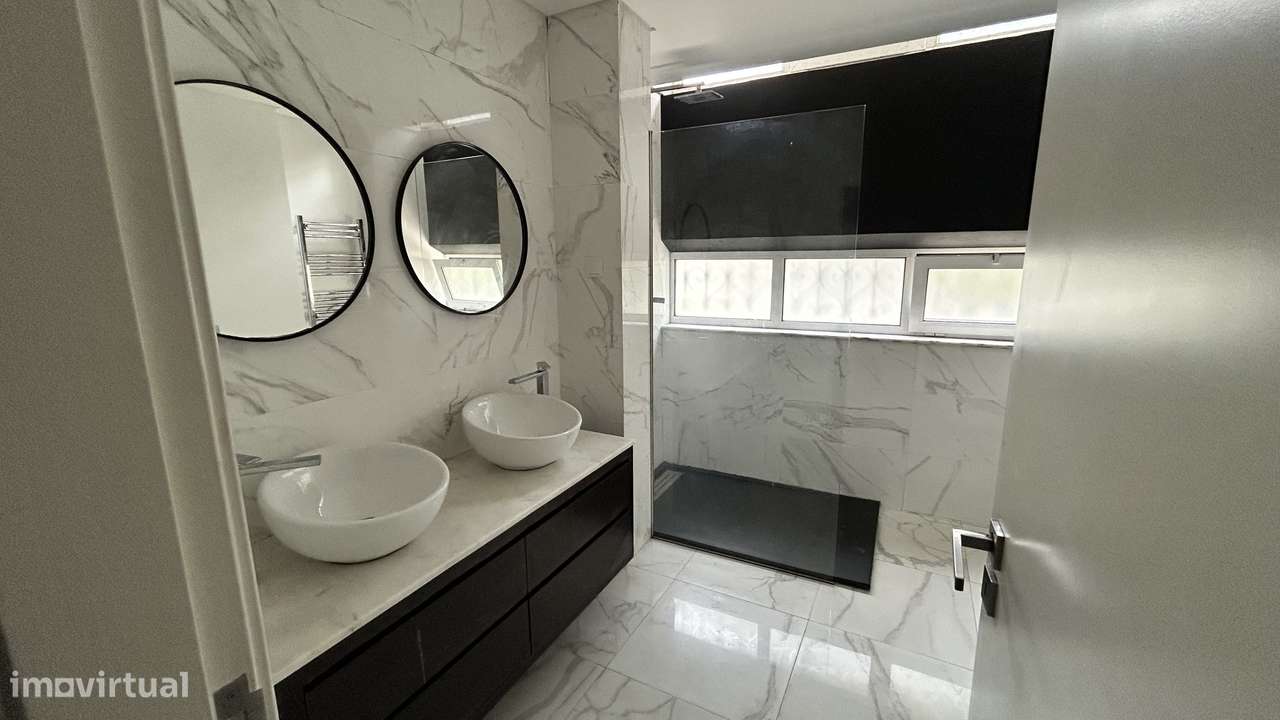 Apartamento T2 em Alvalade-9